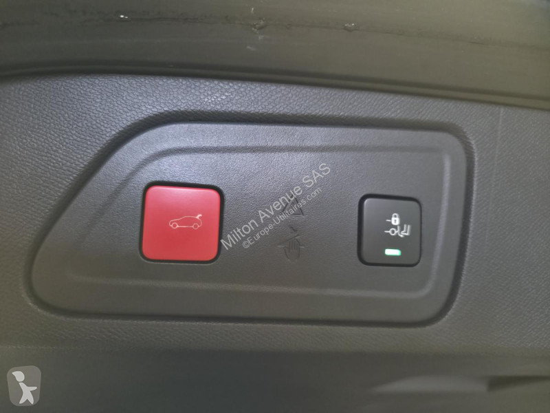 Véhicule utilitaire Citroën C5 AIRCROSS 2.0...