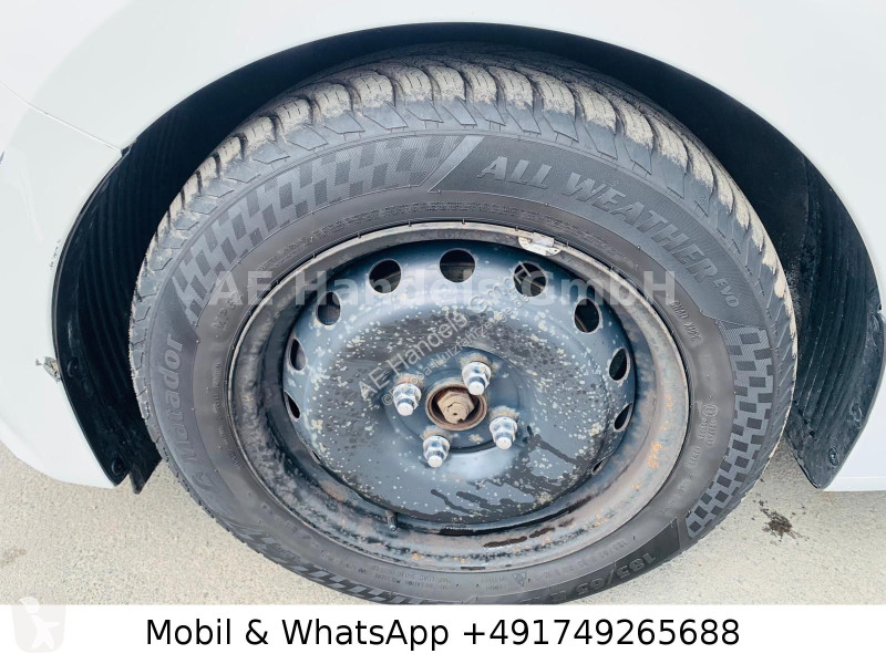 Samochód dostawczy Hyundai i20 blue Trend 1,4 L...