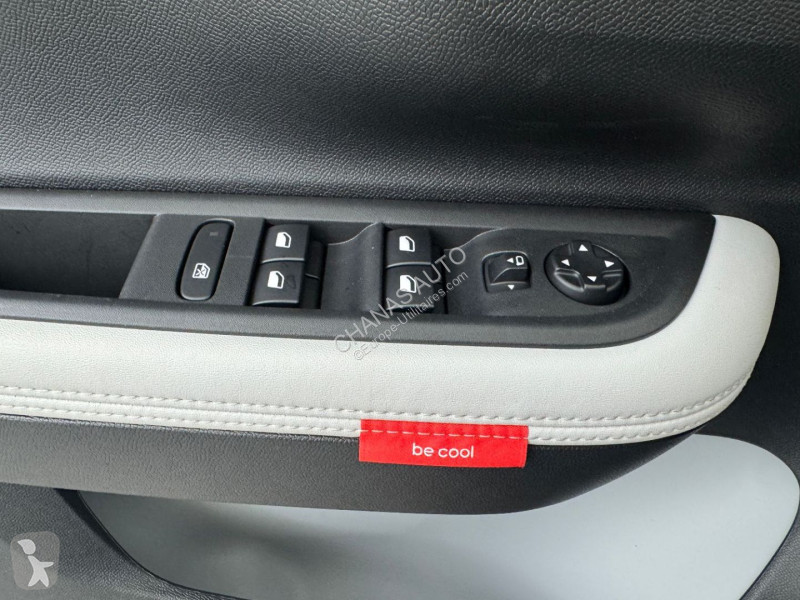 Véhicule utilitaire Citroën 1.2 Hybride 100 Max...