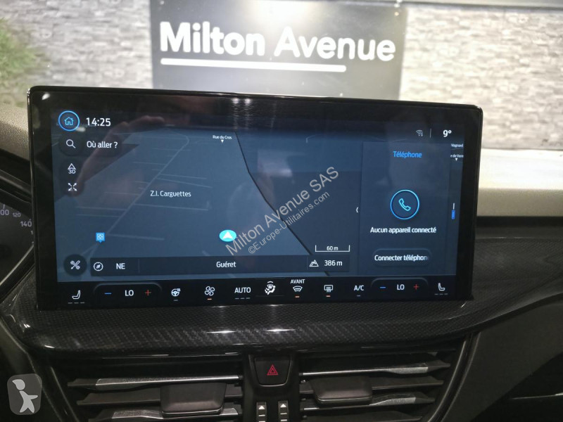 Véhicule utilitaire Ford FOCUS 1.0 EcoBoost...