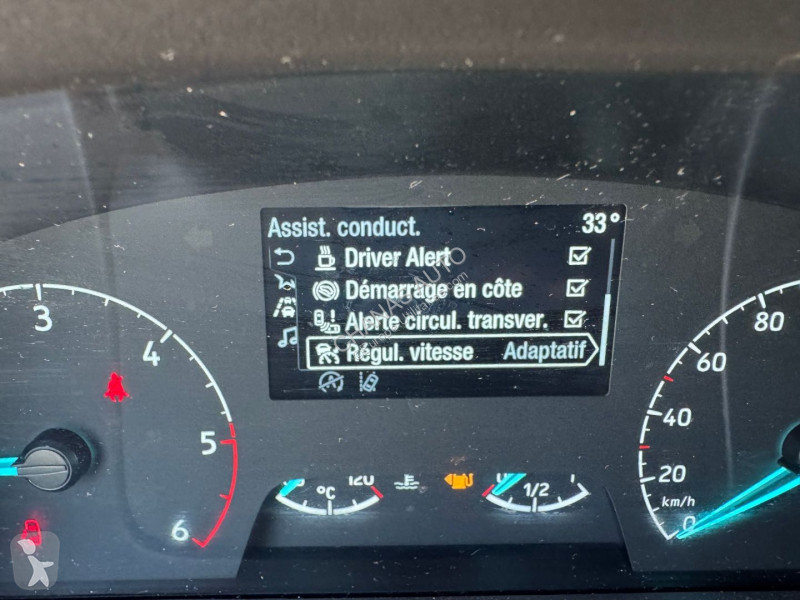 Véhicule utilitaire Ford 350 L2H2 2.0 EcoBlue...