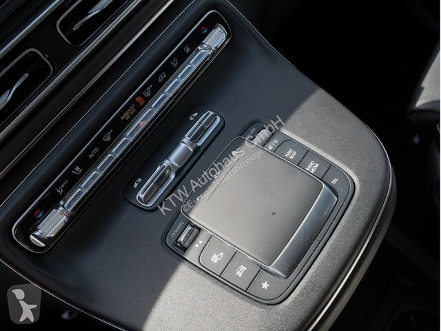 عربة نفعية Mercedes V 220 d...