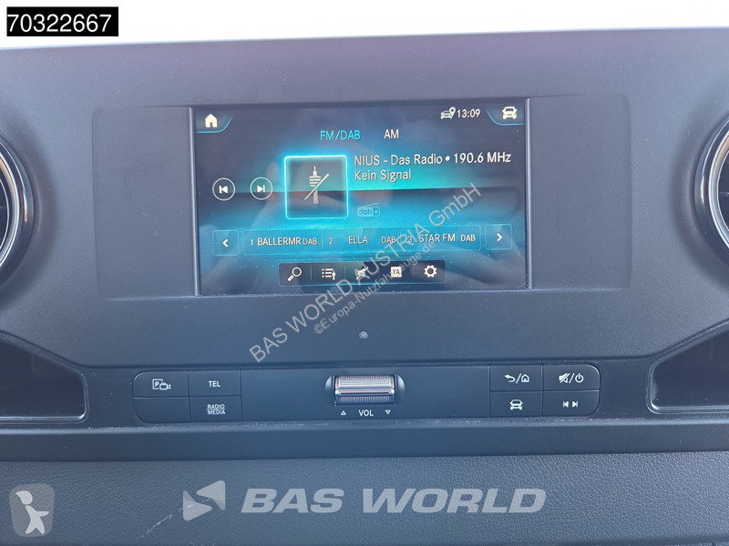 عربة نفعية Mercedes 215 CDI Automatik 150PS...