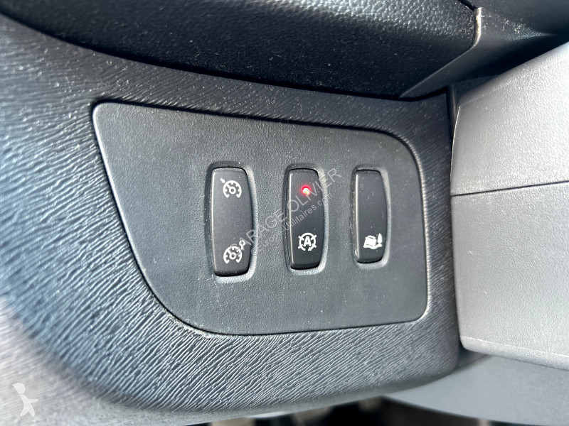 Véhicule utilitaire Renault 1.5 Blue dci 95...