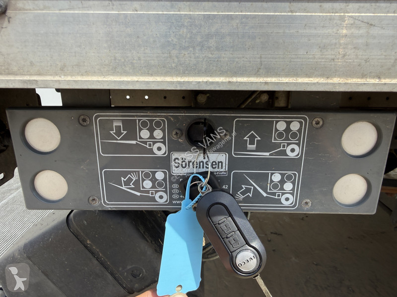Furgoneta Iveco 35C16 3.0 Laadklep Bakwagen...