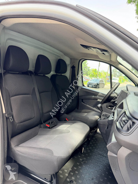 Furgoneta Renault L1H1 2T8 2.0 dCi 110ch Confort