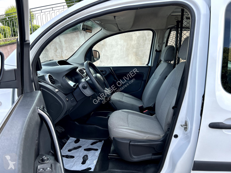 Véhicule utilitaire Renault Maxi Grand Volume...