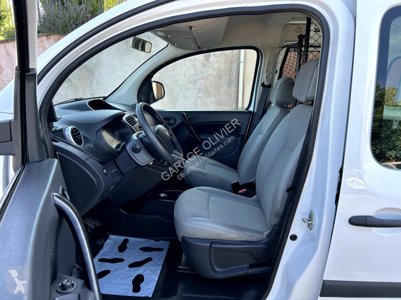 عربة نفعية Renault Maxi Grand Volume 1.5 Blue...