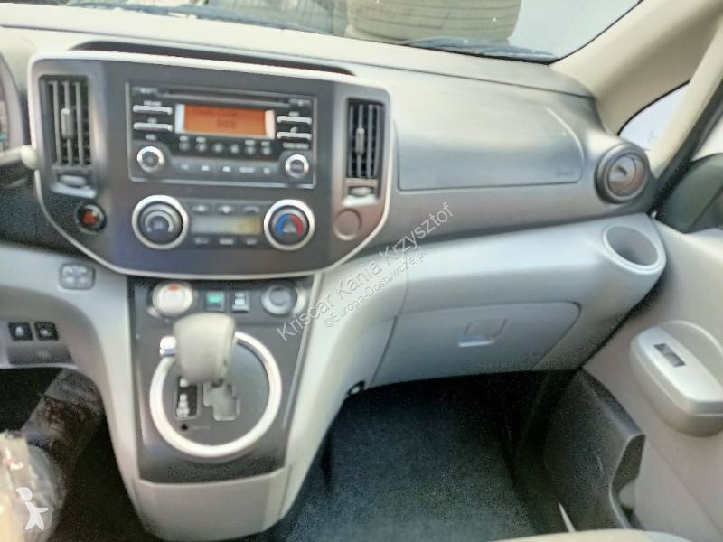 Samochód dostawczy Nissan