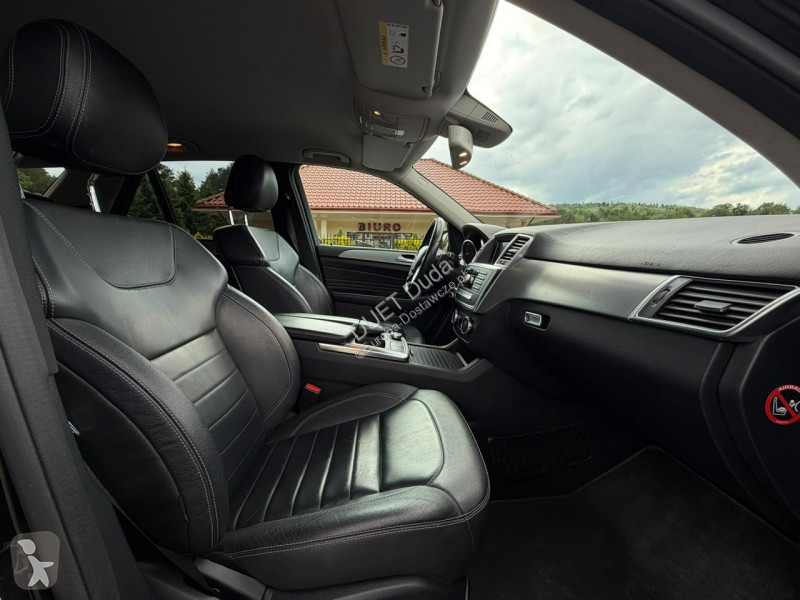 Samochód dostawczy Mercedes ML 350