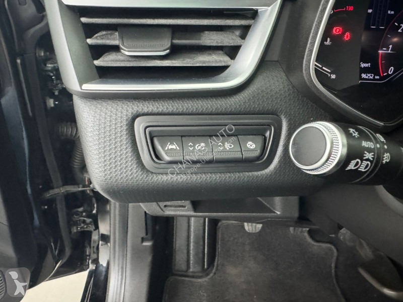 Лекотоварен автомобил Renault 1.0 TCe 100 Intens