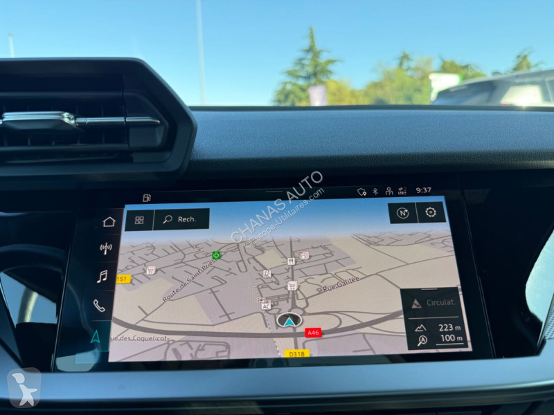 Véhicule utilitaire Audi 40 TFSIe 204 Design...