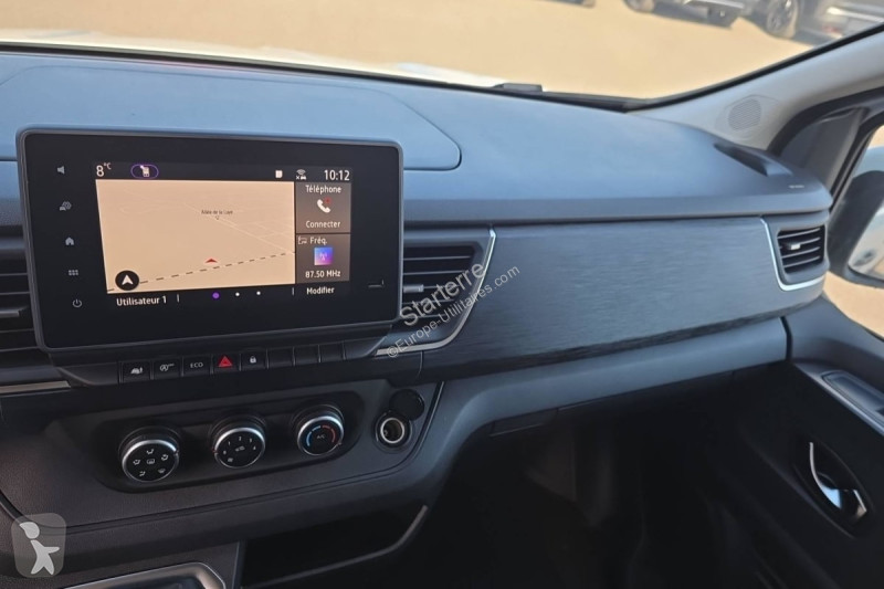 Véhicule utilitaire Nissan PRIASTAR FOURGON