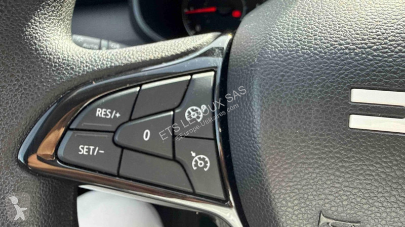 Лекотоварен автомобил Dacia SANDERO