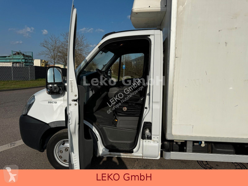 Samochód dostawczy Iveco 35C13 Mit Relec Froid...