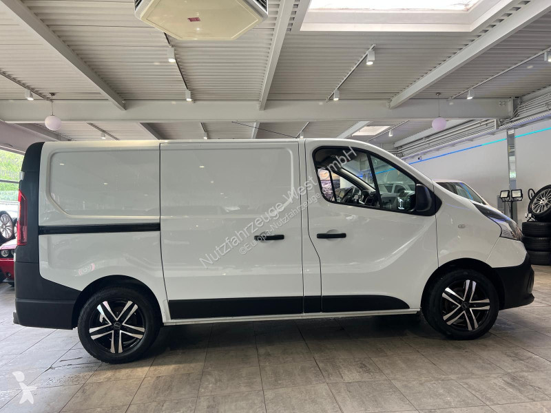 عربة نفعية Renault Kasten L1-H1...