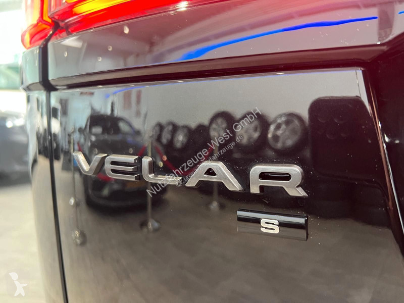 Véhicule utilitaire Land Rover Velar R-Dynamic...