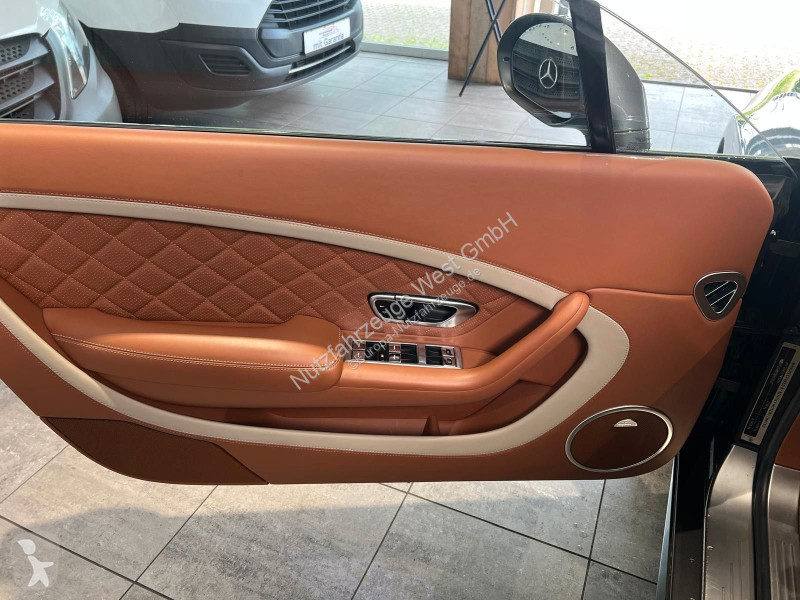 Samochód dostawczy Bentley 6.0 W12 Speed 4WD...