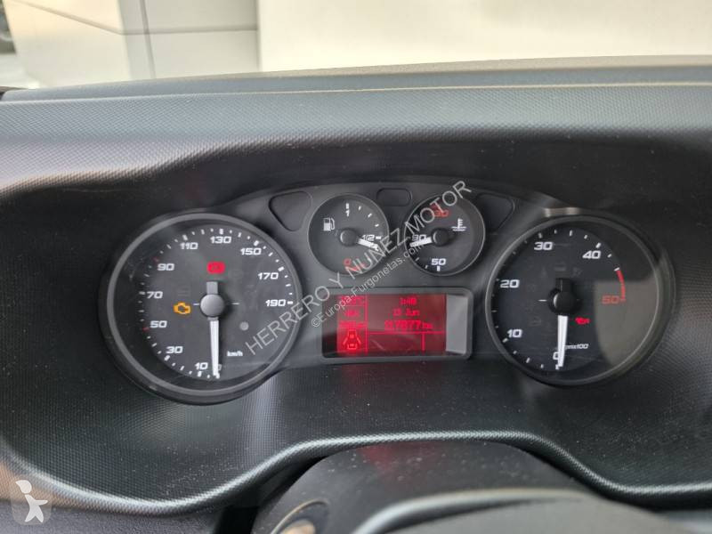 عربة نفعية Iveco