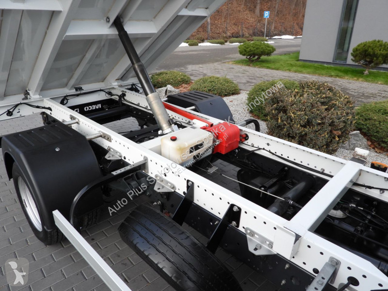 Furgoneta Iveco 35C18 DAILY