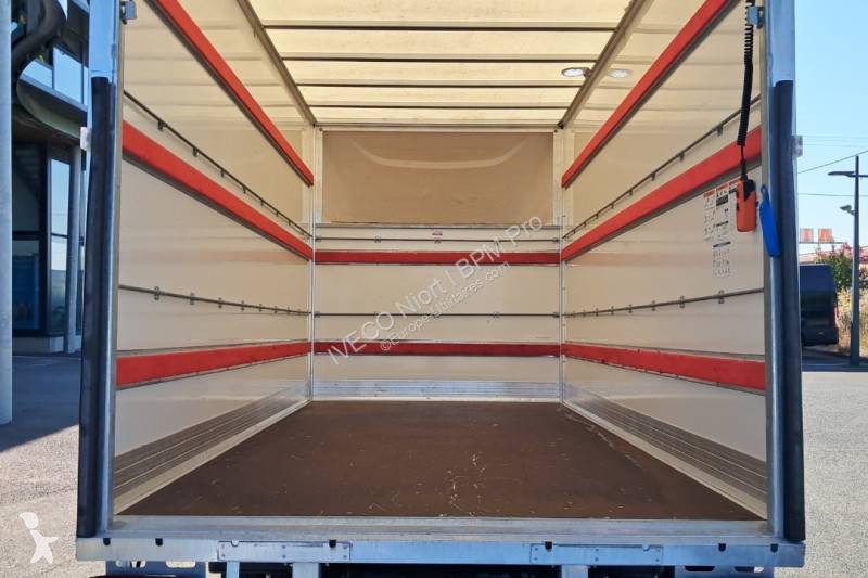 Furgoneta Iveco