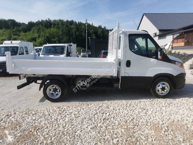 عربة نفعية Iveco