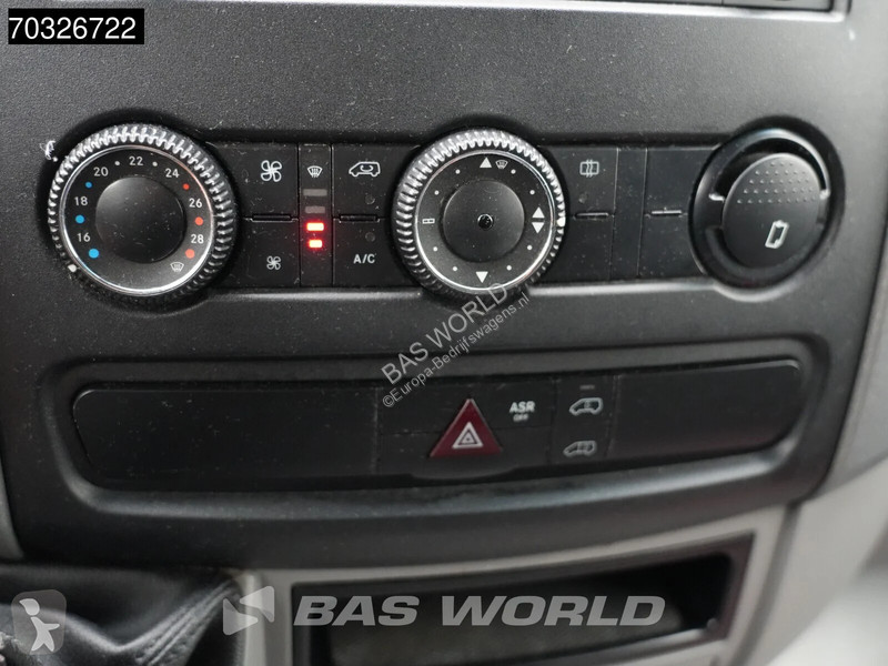 Véhicule utilitaire Mercedes 313 CDI...