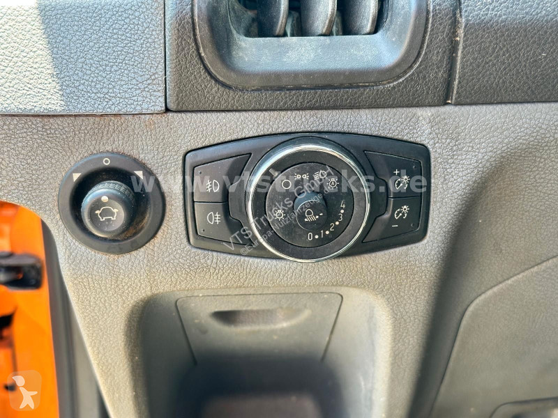 Véhicule utilitaire Ford Pritsche 350 L3...