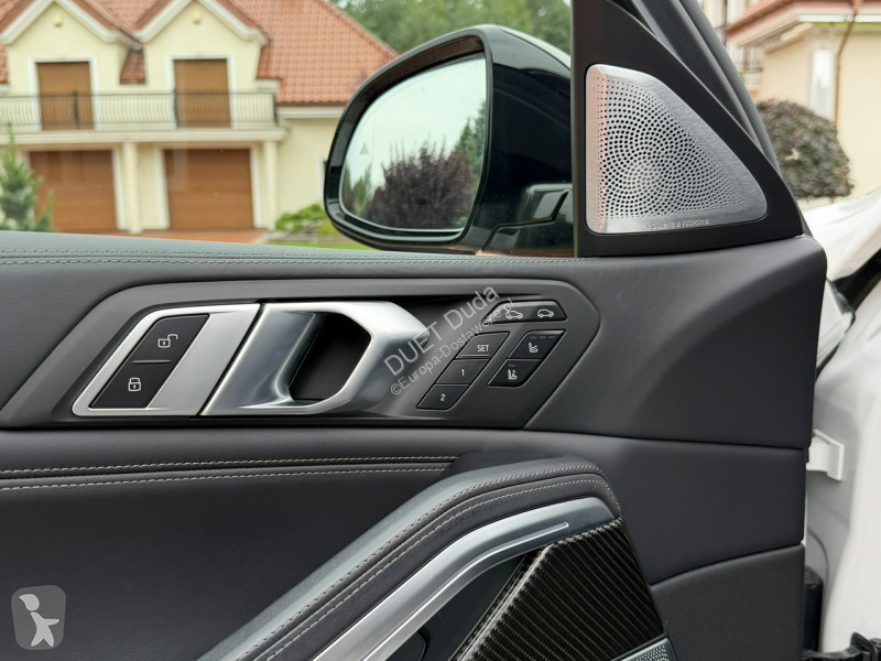 Samochód dostawczy BMW X6