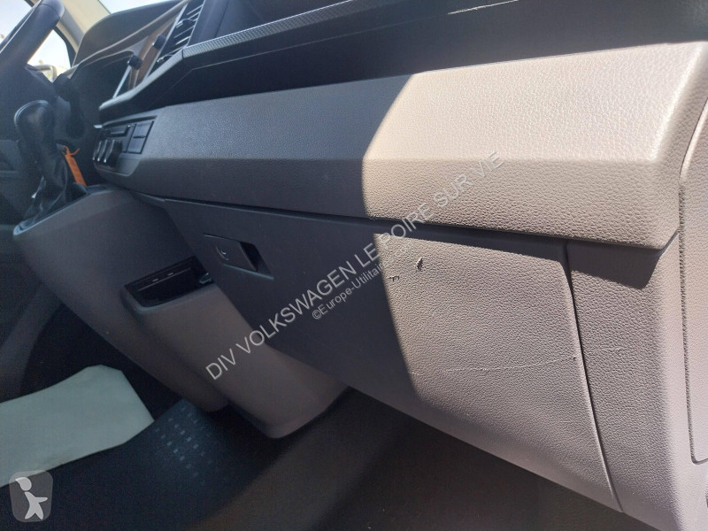 Bedrijfswagen Volkswagen TRANSPORTER 6.1 VAN...