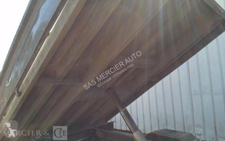 عربة نفعية Iveco