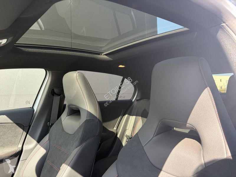 Véhicule utilitaire Mercedes Classe A 250 e...