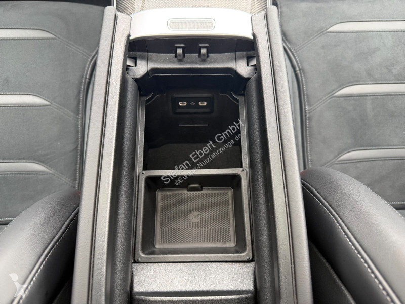 Samochód dostawczy Mercedes 63 AMG...