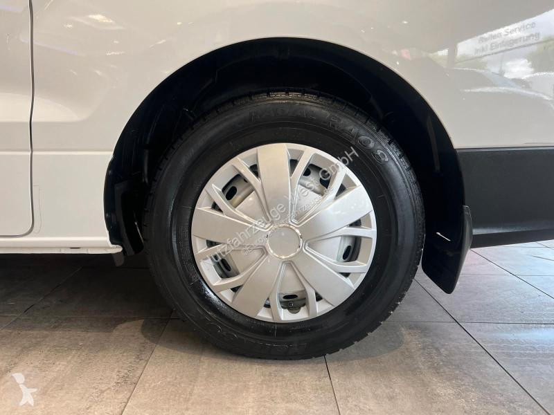 Samochód dostawczy Hyundai H-1  2,5 CRDI...