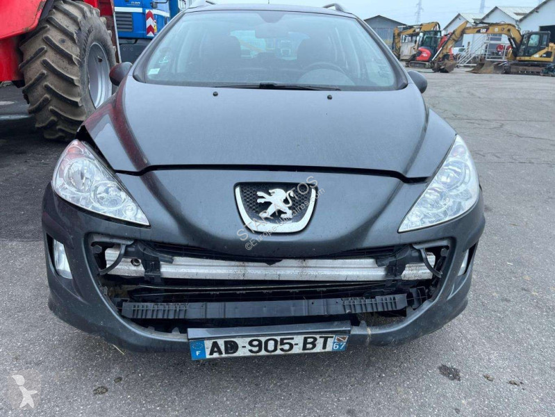 عربة نفعية Peugeot