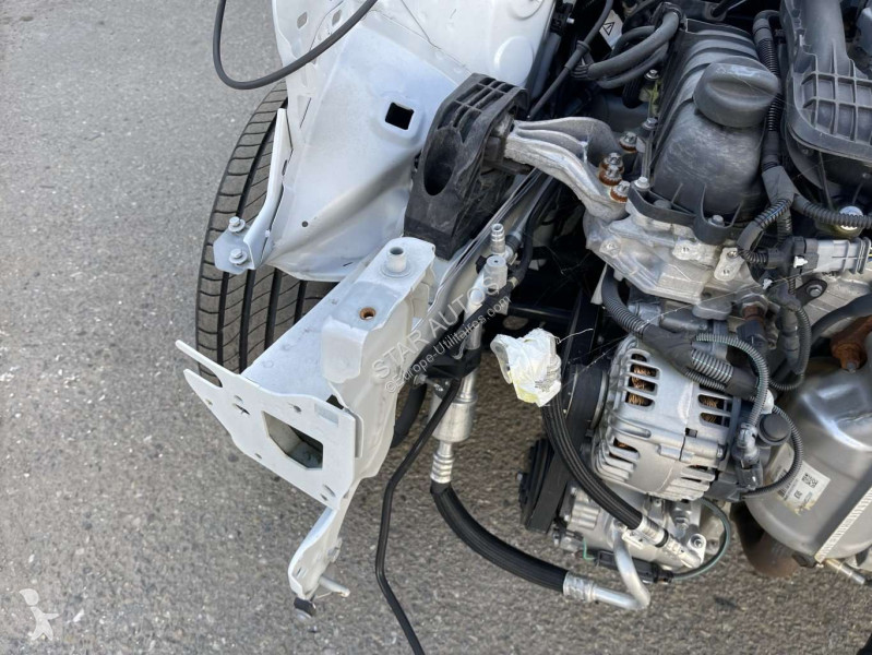 Véhicule utilitaire Peugeot