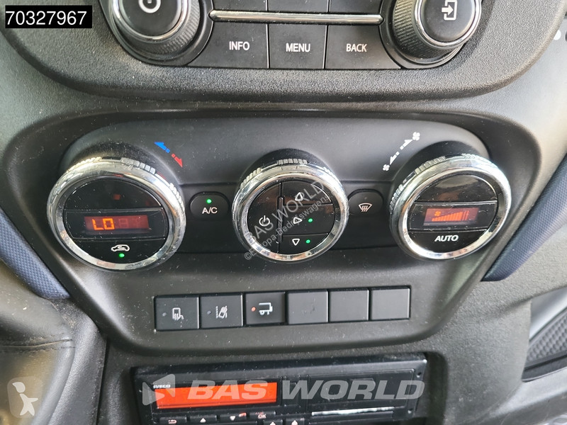 Furgoneta Iveco 72C18 3.0L Automaat Bakwagen...