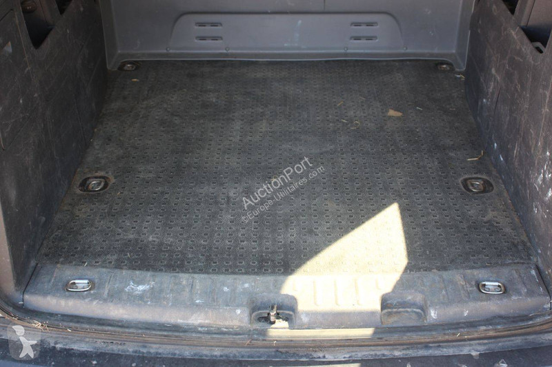 Furgoneta Volkswagen Kombi Maxi