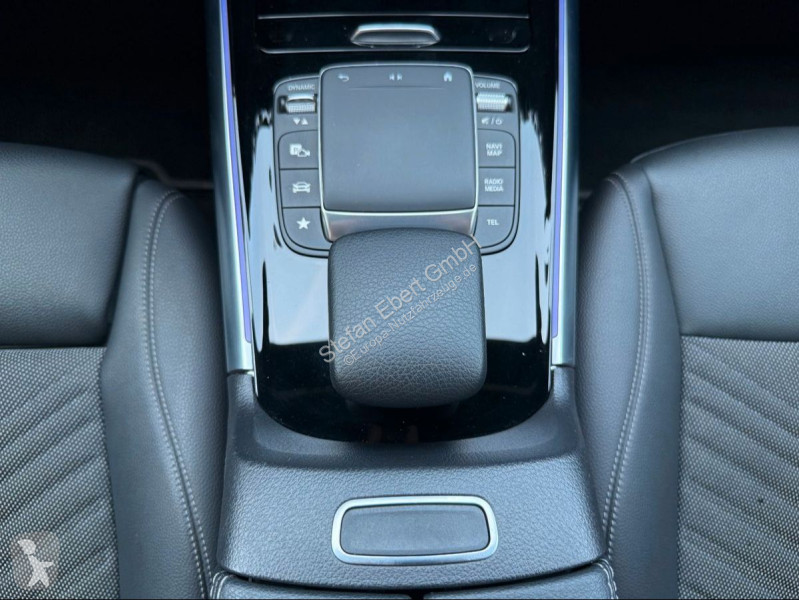 Mercedes EQA 300 4M...