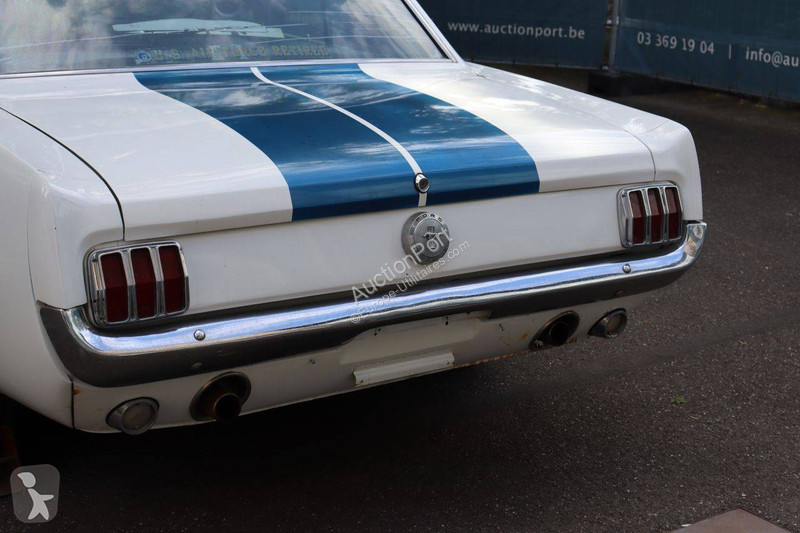 Furgoneta Ford V8
