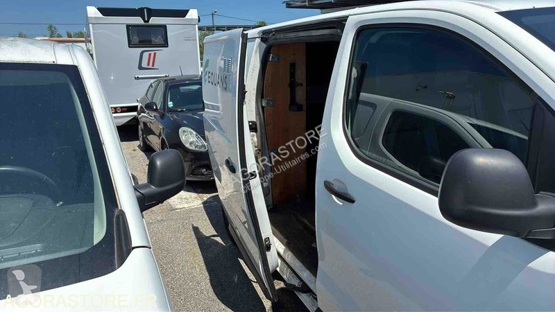 Véhicule utilitaire Peugeot EXPERT