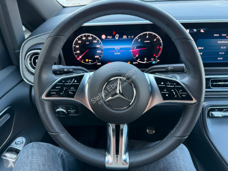 Véhicule utilitaire Mercedes V  d STYLE Tisch...