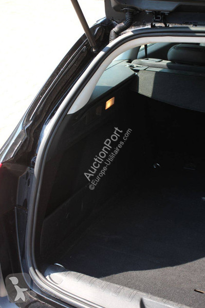 عربة نفعية Peugeot