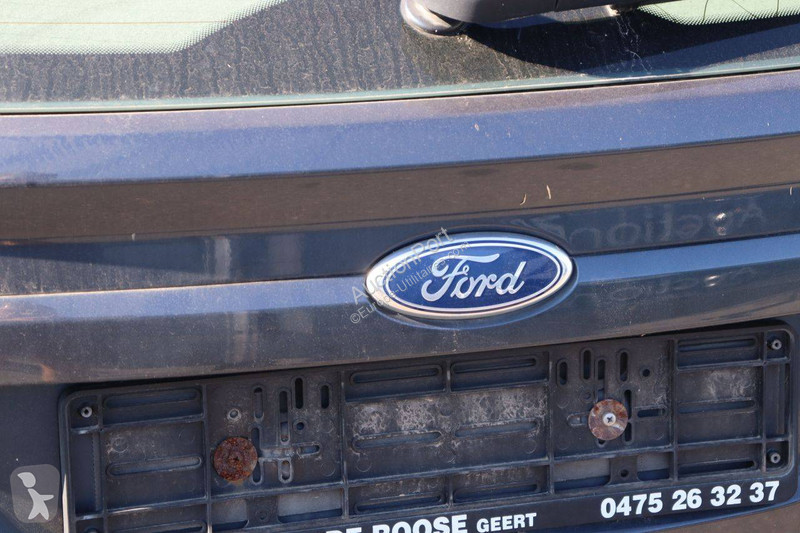 Véhicule utilitaire Ford