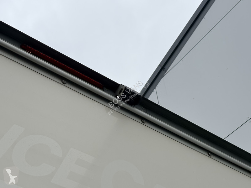 Véhicule utilitaire Iveco 35C16 3.0 160PK...