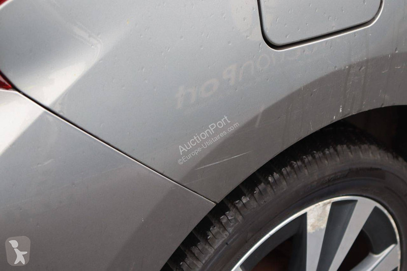 Véhicule utilitaire Nissan