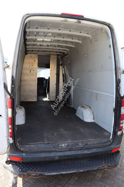 Véhicule utilitaire Mercedes 310 CDI