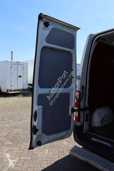 Véhicule utilitaire Opel