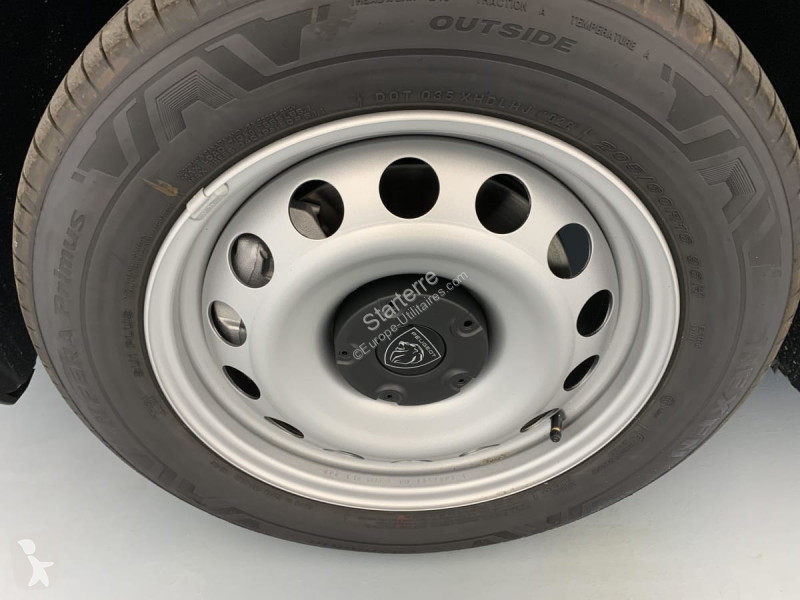 Véhicule utilitaire Peugeot Fourgon