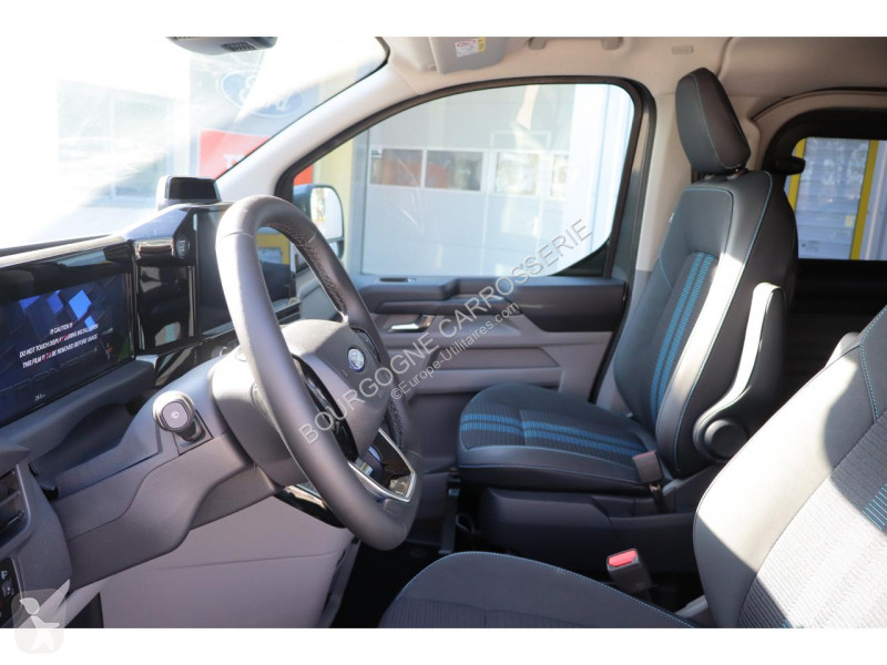 Véhicule utilitaire Ford